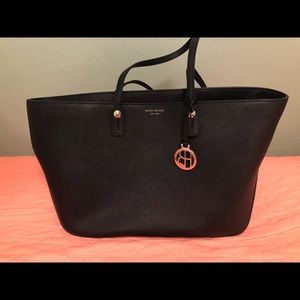 Henri Bendel Purse